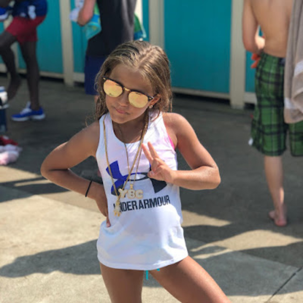 Meet your Posher, Chloe